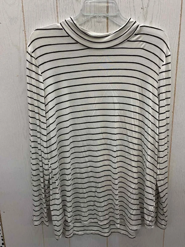 Maurices White Womens Size XL Shirt Solid Print Embellished