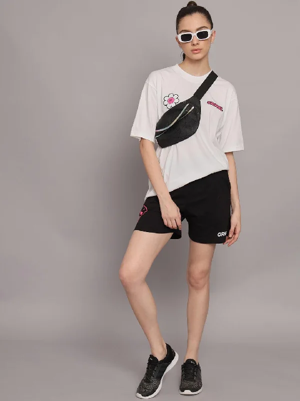 GRIFFEL Women Printed Loose fit White T-shirt and Short Set Houndstooth Herringbone Solid