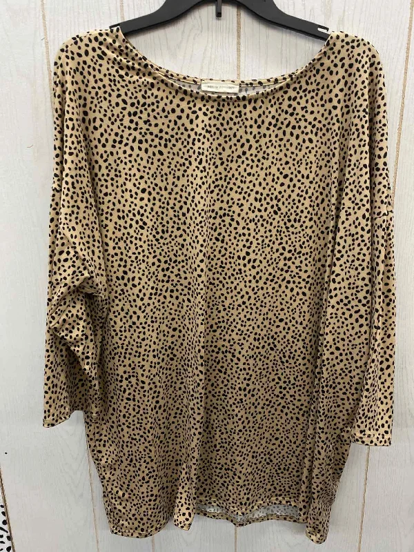 Tan Womens Size 1X Shirt Embroidered Appliqued Beaded