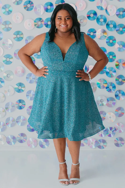 Time to Shine Plus Size Party Dress Shift Classic Vintage