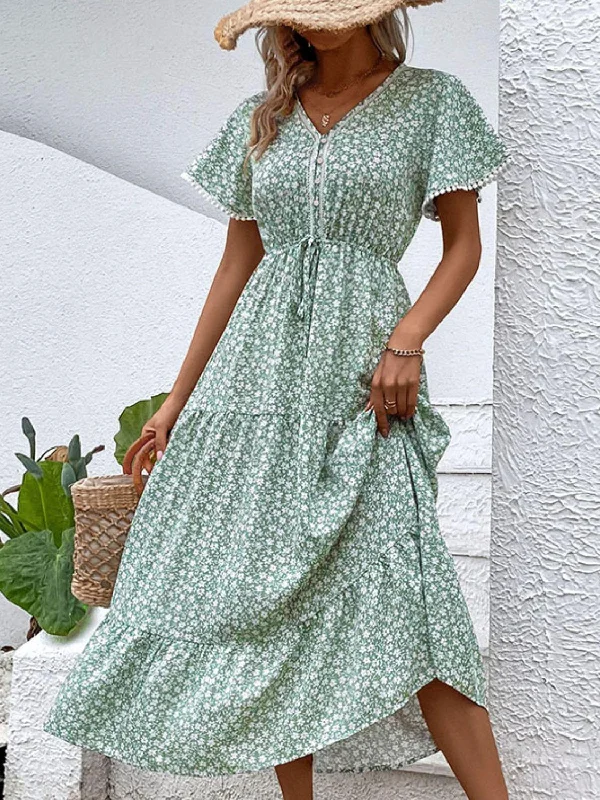 Ditsy Floral V-Neck Tiered Dress Tunics Sophisticated sleek