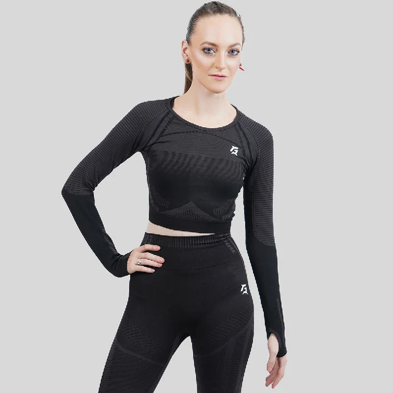 Impulse Seamless Crop Top (Black) Welt Pockets Slit Pockets Flap Pockets