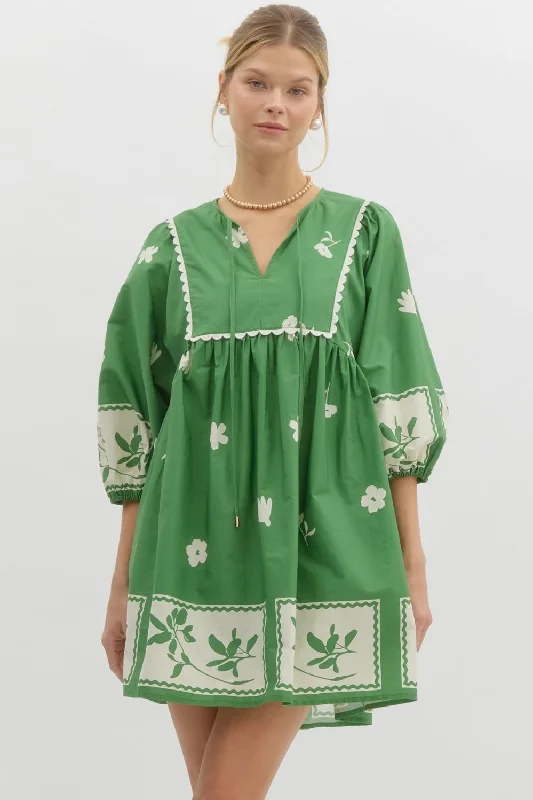 Floral Stencil Border Print Elasticated ¾ Sleeve Pullover Mini Dress Over Sleeve Pullover