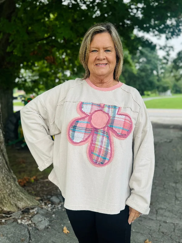 CURVY ECRU FLOWER PATCH FRONT TERRY KNIT PULLOVER by Easel Fine Merino Wool
