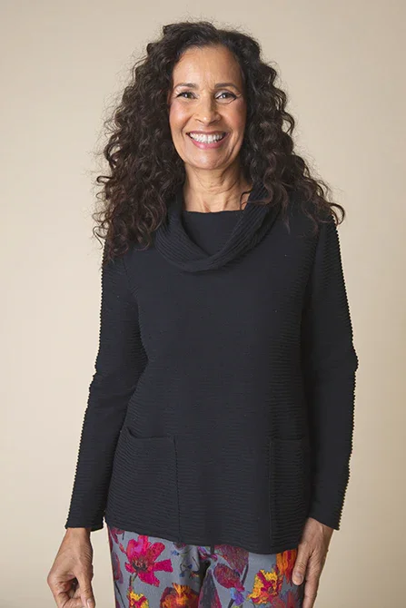 Ripple Effect Pocket Cowl Sweater [Black-16010] Seamless Knitted Crochet