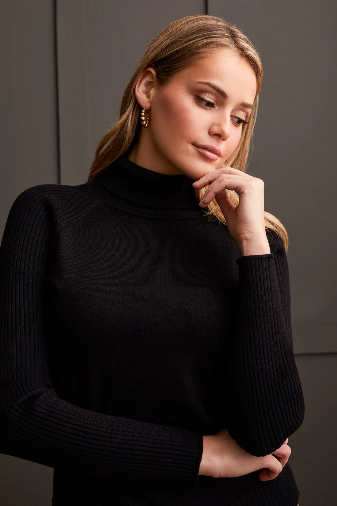 Long Sleeve Turtleneck Sweater [Black-1916O] Zippered Buttoned Snapped
