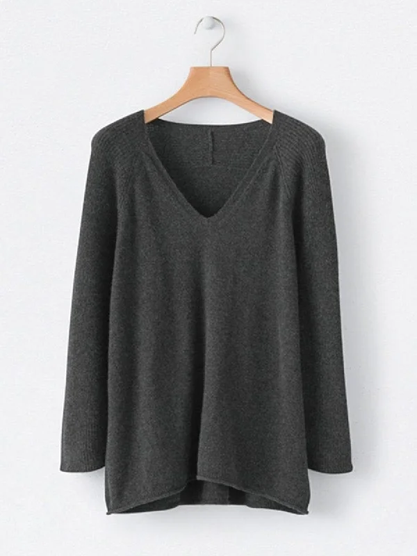 V-neck Knitted Long-sleeved Sweater