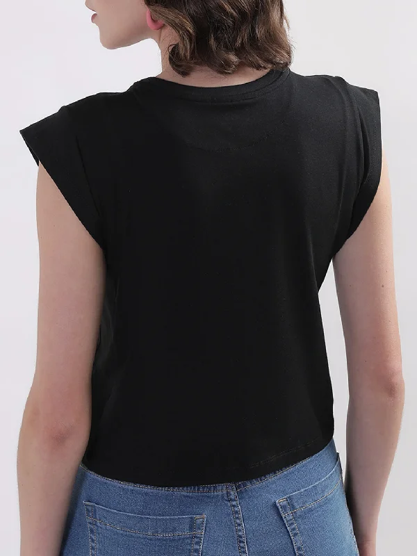 Elle Women Black Solid Round Neck TShirt