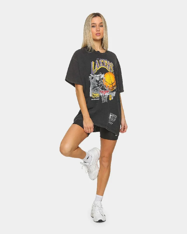 Mitchell & Ness Men's Los Angeles Lakers Vintage Champs Rings Short Sleeve T-Shirt Black