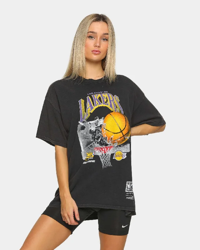 Mitchell & Ness Men's Los Angeles Lakers Vintage Champs Rings Short Sleeve T-Shirt Black