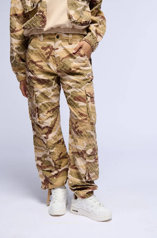 ON DUTY ADJUSTABLE DRAWSTRING CAMO PANT